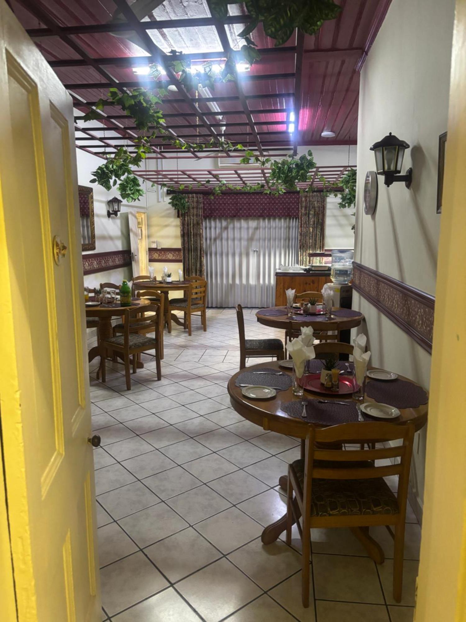 Rita'S Guesthouse Cc Vryheid Exterior foto